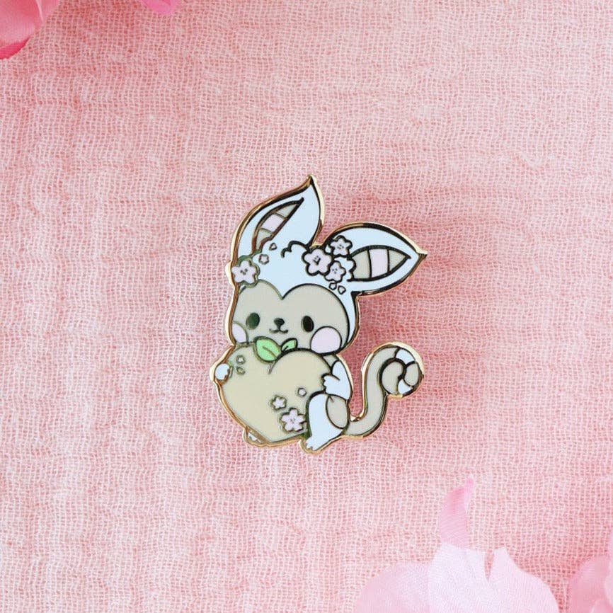 Momo Peach Pin